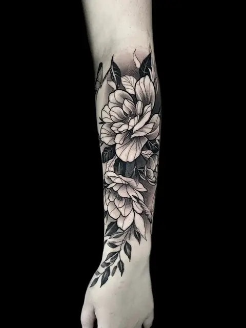 Arm-Sleeve mit grossen Blüten und Blättern, Black & Grey